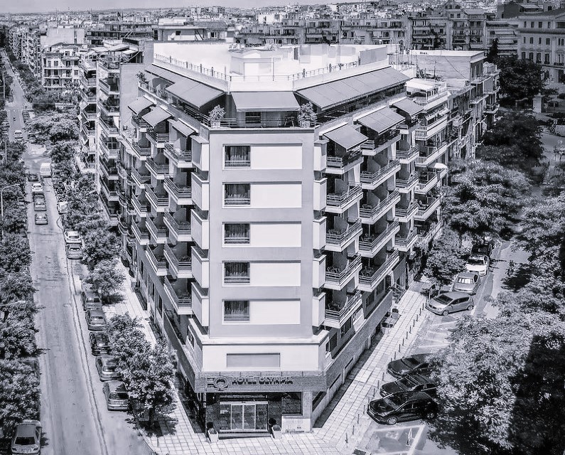 3ΟΨΕΙΣ bw 1